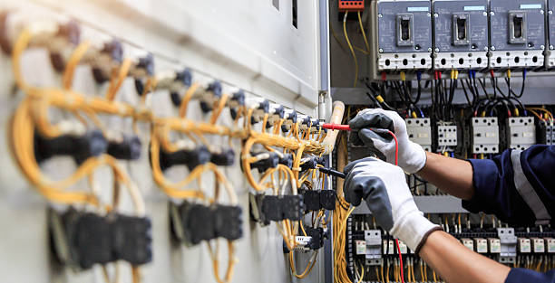 Professional Electrician technician working in Salt Lake City, UT